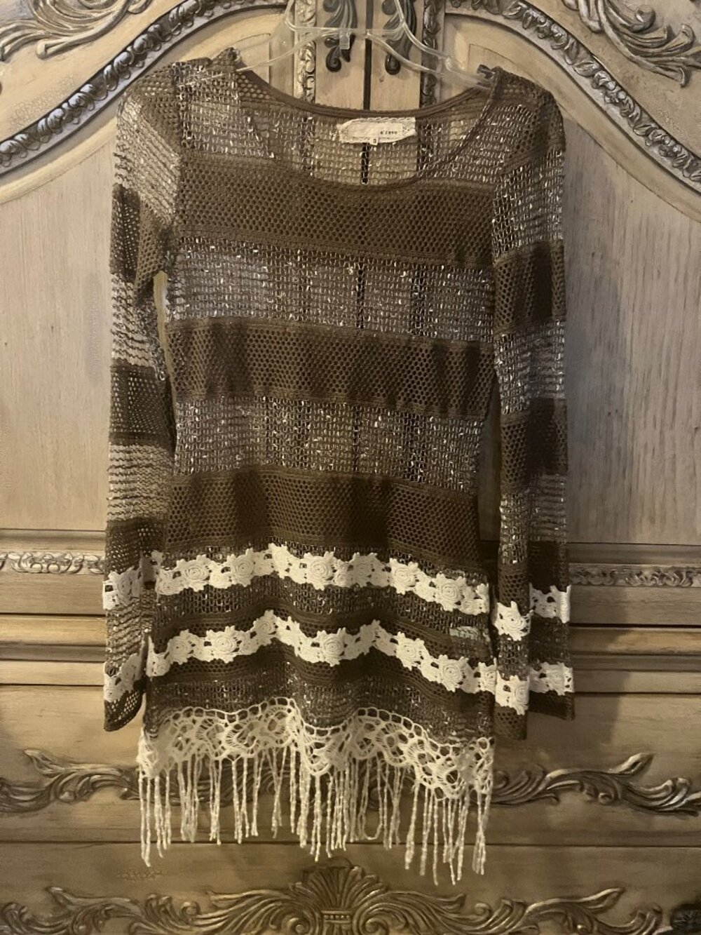 A'Reve Brown & Cream Open Knit & Crochet - Tassells Long Sleeve Top EUC - SMALL